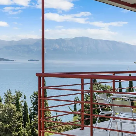 Miranda Νικιάνα